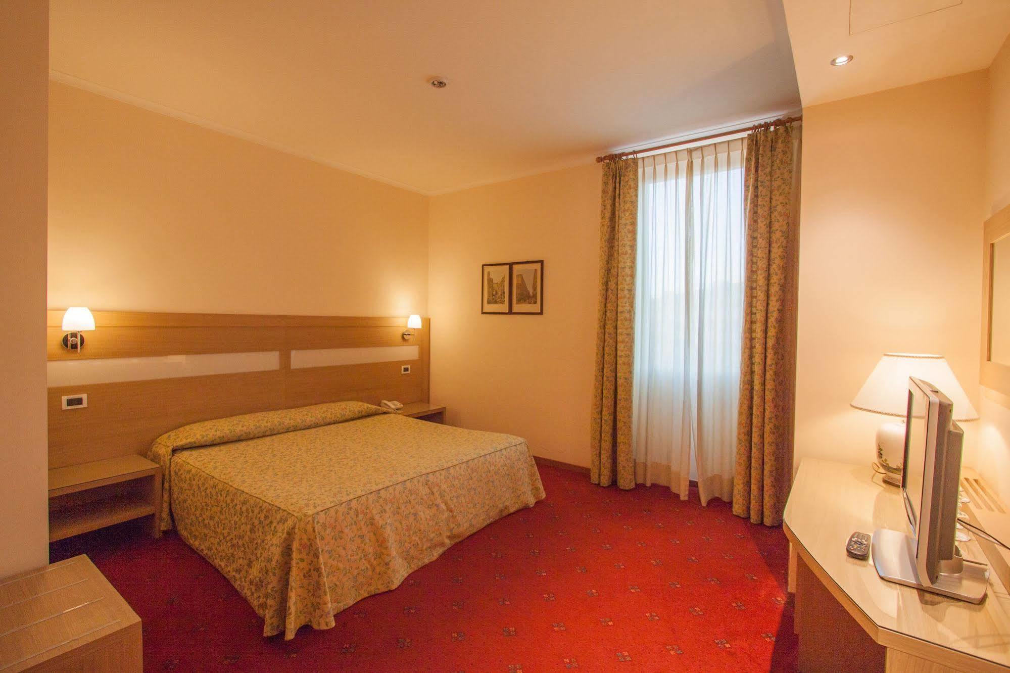 Laurentia 3* Roma